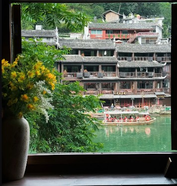 Tiaogeo stepping stones and stilted houses