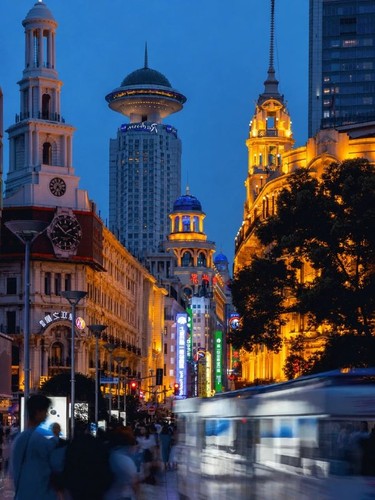 Nanjing Road East at night